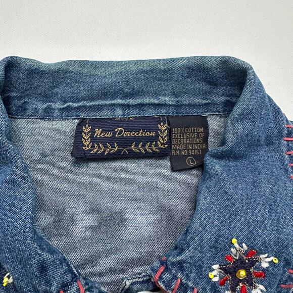 Vintage Y2K Ugly Christmas Denim Vest with Patriotic Embroidered Santa Figures - Picture 6 of 7